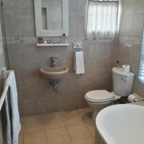 257960440